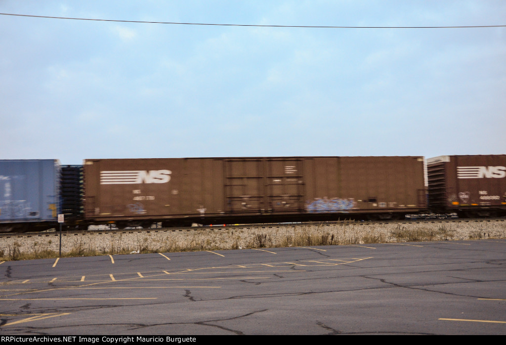 NS Box Car